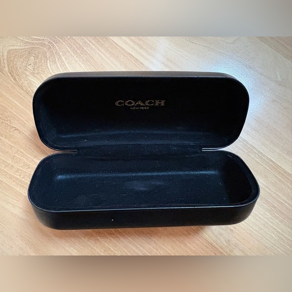 Coach Black Hard Clamshell Eyeglass Case - Picture 6 of 9